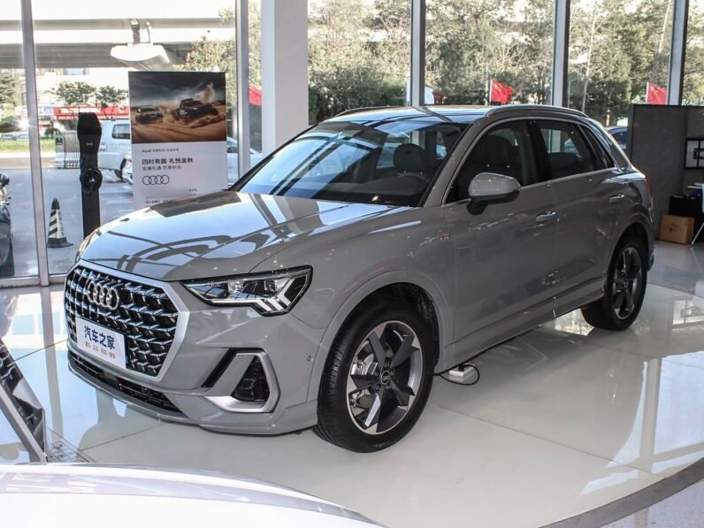 
								2024 Audi Q3 S-Line Fashion & Dynamic full									