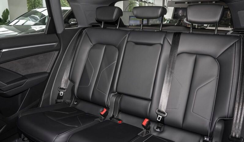 
								2024 Audi Q3 S-Line Fashion & Dynamic full									