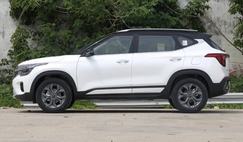 
								Kia Seltos Luxury 2025 full									