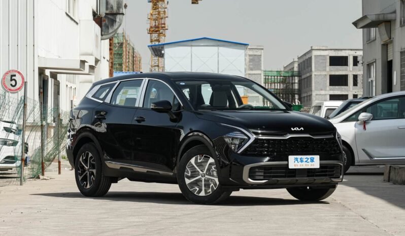 
								Kia Sportage Deluxe Edition 2025 full									