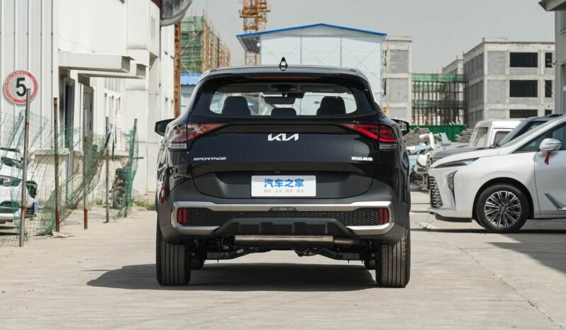 
								Kia Sportage Deluxe Edition 2025 full									
