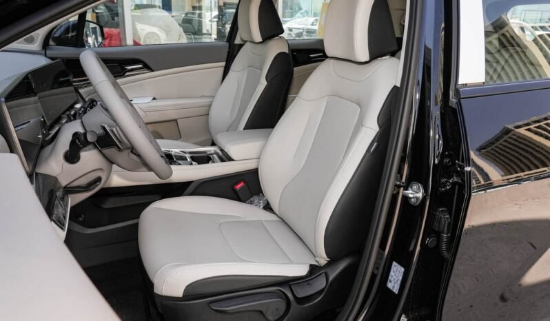 
								Kia Sportage Deluxe Edition 2025 full									